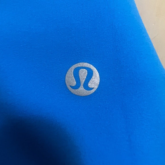 EUC Lululemon Align High Rise Crop 21” - Picture 3 of 6